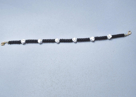 Dice Hat Chain